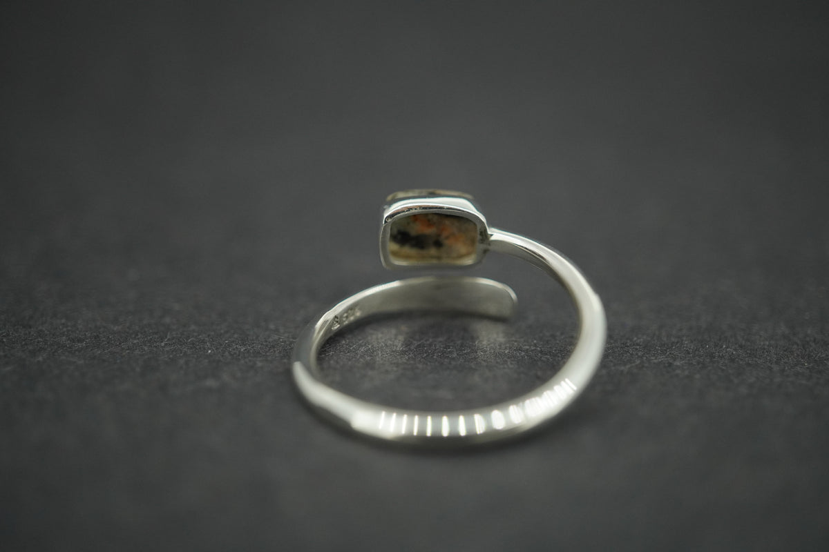 Edinburgh Cobblestone Wire Ring