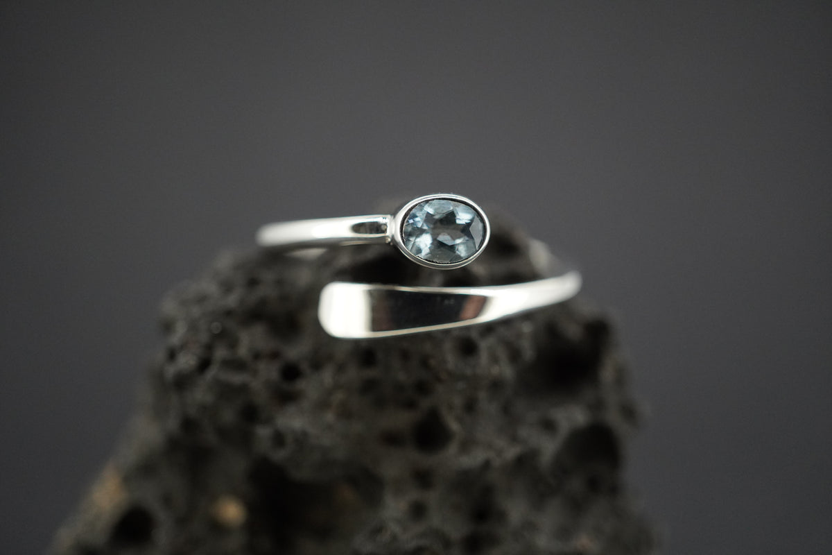 Aquamarine Sterling Silver Wire Ring