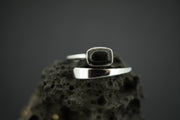 Edinburgh Cobblestone Black Wire Ring
