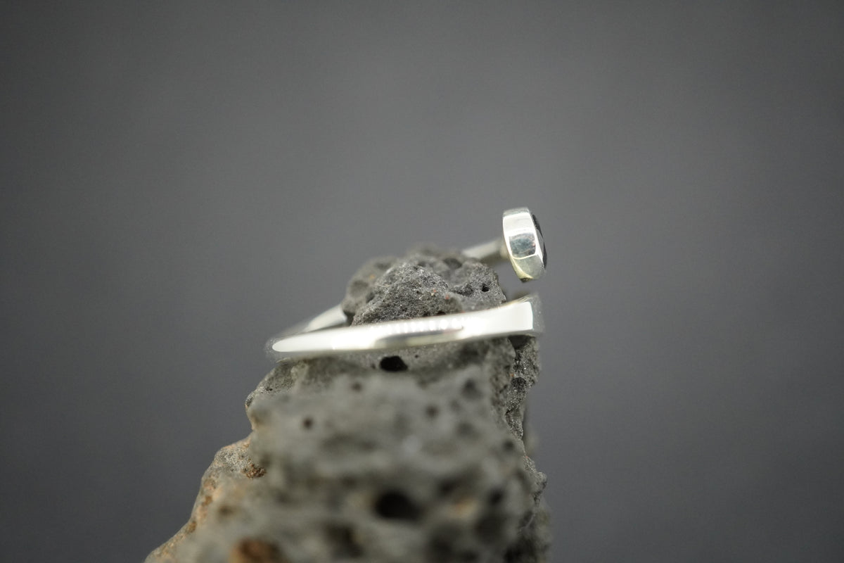 Cairngorm Quartz Sterling Silver Wire Oval Ring