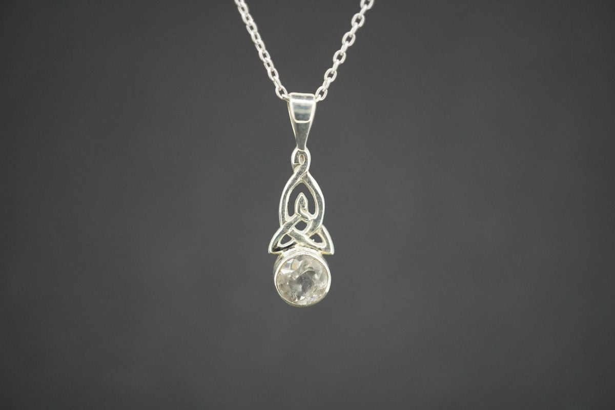 Kingdom 'Diamond' Sterling Silver Celtic Round Pendant