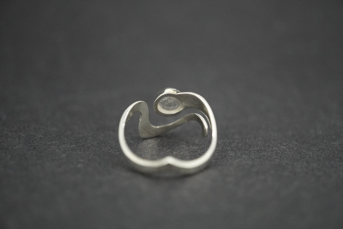 Kingdom 'Diamond' Sterling Silver Round Wave Ring