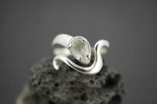 Kingdom 'Diamond' Sterling Silver Drop Wave Ring