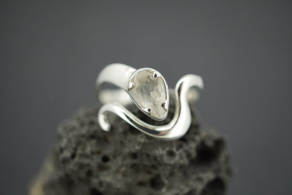Kingdom 'Diamond' Sterling Silver Drop Wave Ring