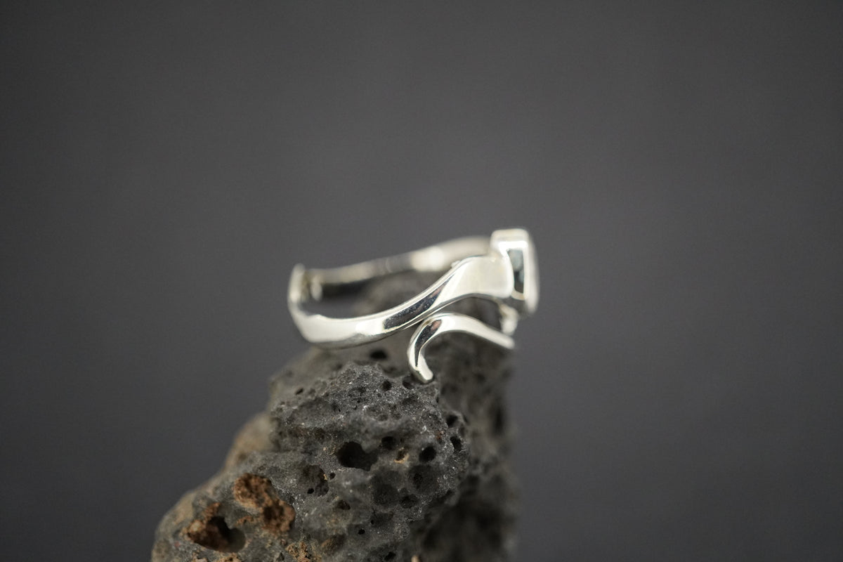Kingdom 'Diamond' Sterling Silver Oval Wave Ring