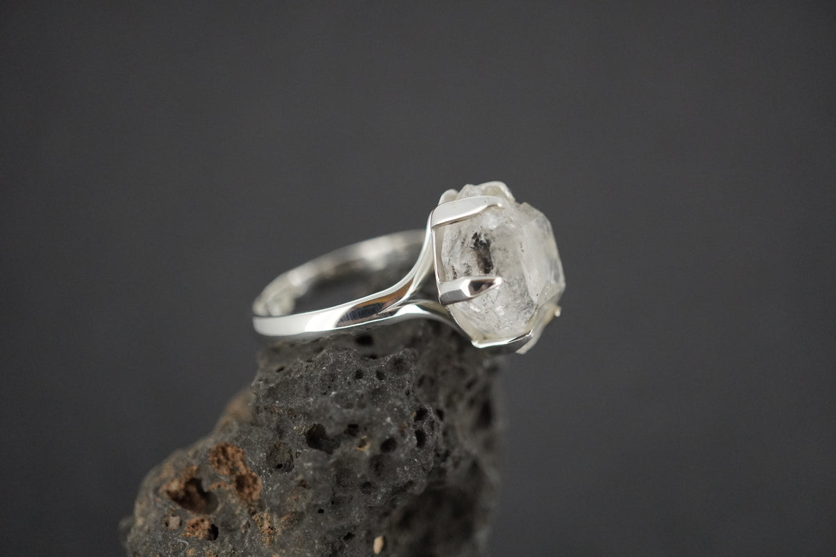 Kingdom 'Diamond' Sterling Silver Oval Rough Rock Ring