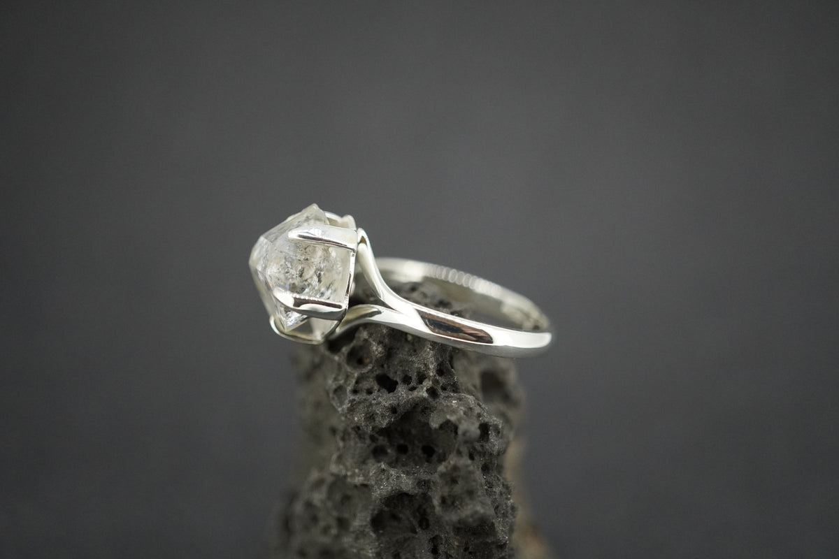 Kingdom 'Diamond' Sterling Silver Round Rough Rock Ring