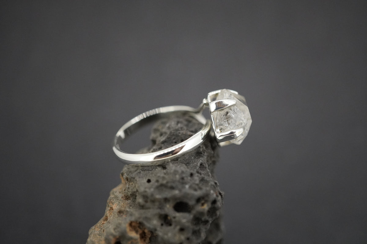 Kingdom 'Diamond' Sterling Silver Round Rough Rock Ring