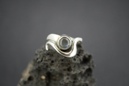 Labradorite Sterling Silver Wave Ring