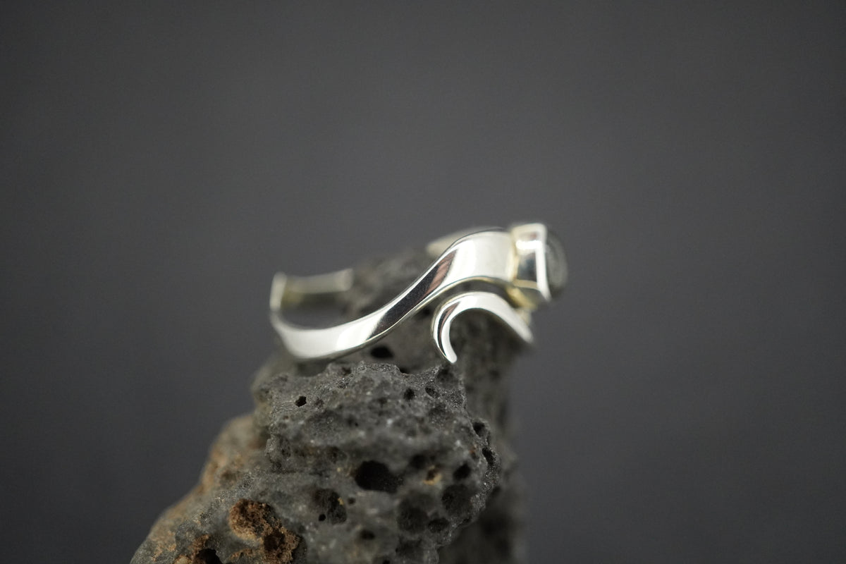 Labradorite Sterling Silver Wave Ring
