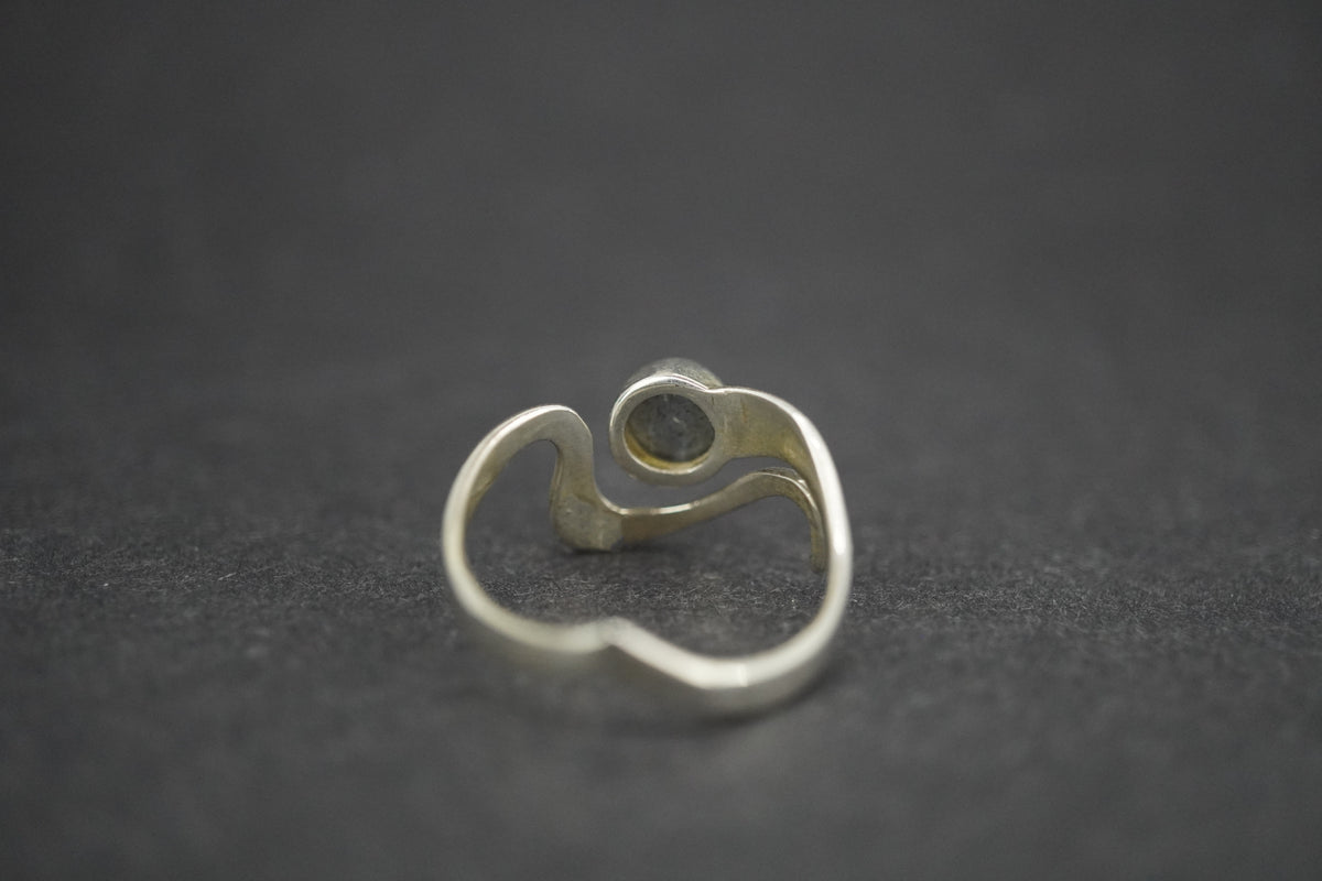 Labradorite Sterling Silver Wave Ring