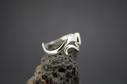 Labradorite Sterling Silver Oval Wave Ring
