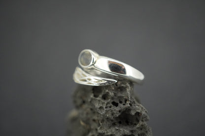 Labradorite Sterling Silver Oval Wrap Ring