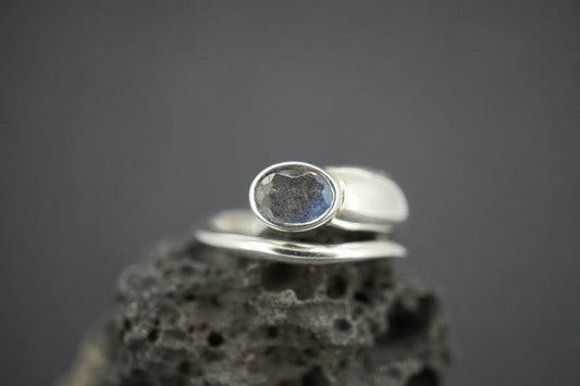 Labradorite Sterling Silver Oval Snake Ring