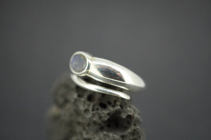 Labradorite Sterling Silver Oval Snake Ring