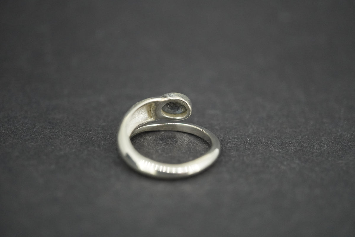 Labradorite Sterling Silver Oval Snake Ring