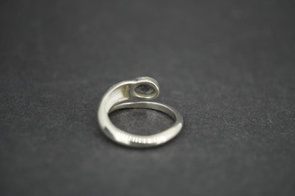 Labradorite Sterling Silver Oval Snake Ring