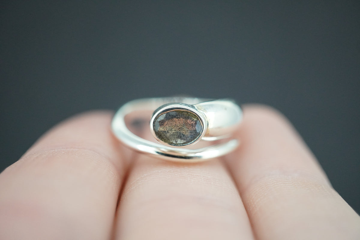 Labradorite Sterling Silver Oval Snake Ring