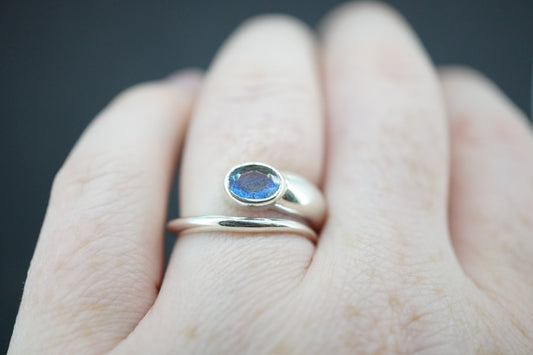 Labradorite Sterling Silver Oval Snake Ring