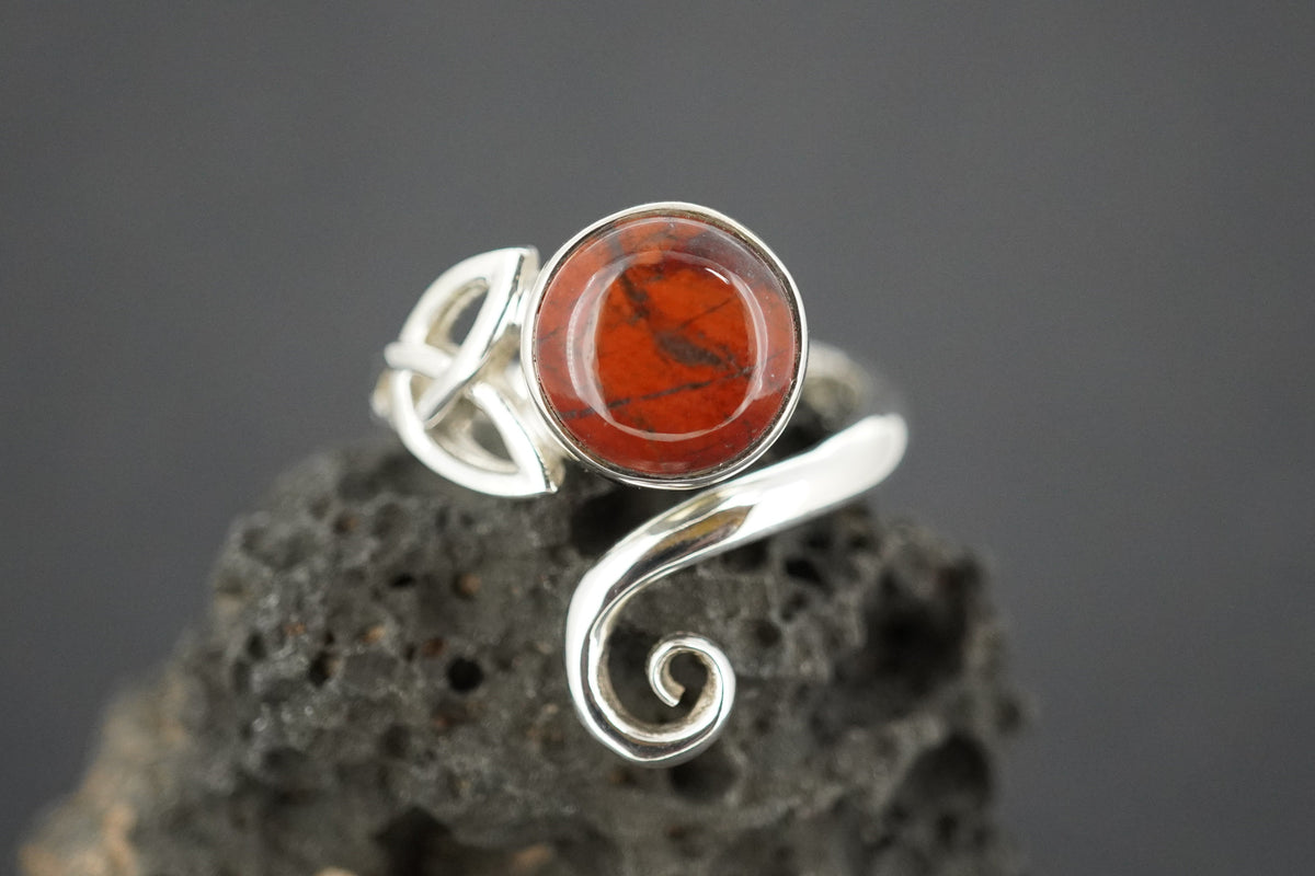 Scottish Red Jasper Sterling Silver Round Trinity Ring