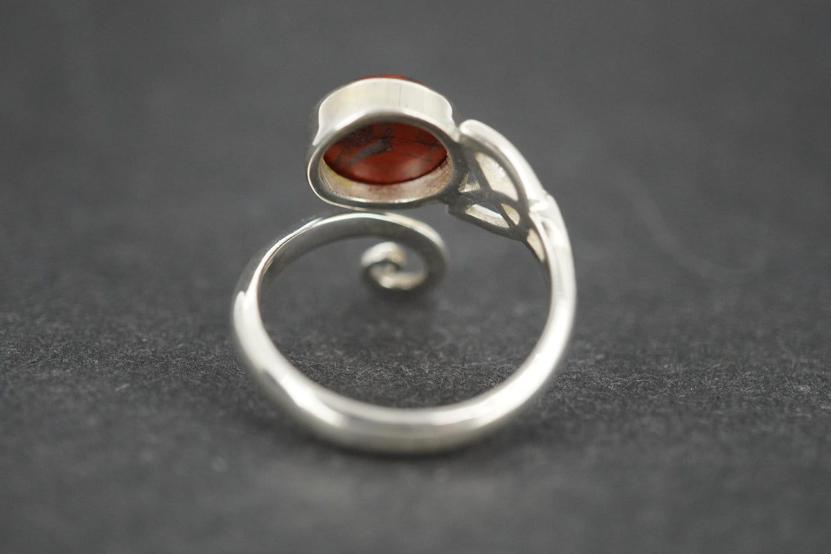 Scottish Red Jasper Sterling Silver Round Trinity Ring