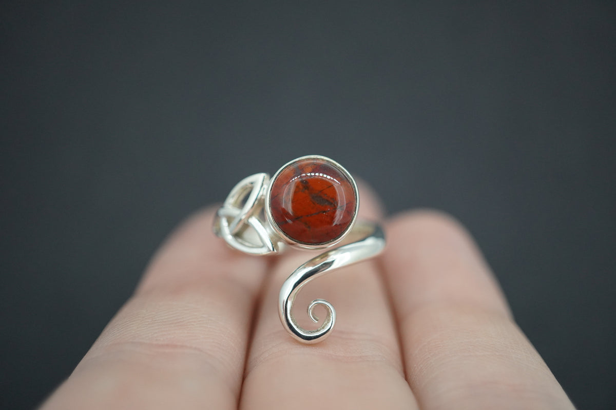 Scottish Red Jasper Sterling Silver Round Trinity Ring
