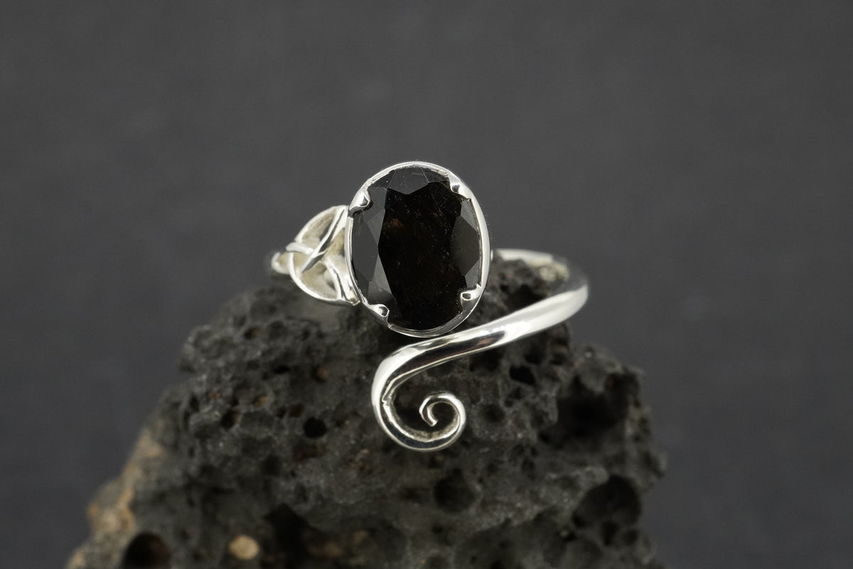 Cairngorm Quartz Sterling Silver Trinity Oval Ring