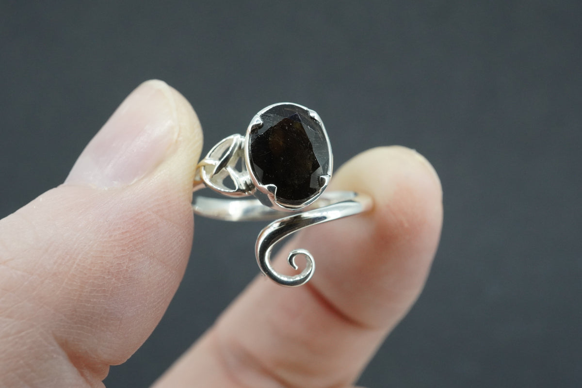 Cairngorm Quartz Sterling Silver Trinity Oval Ring