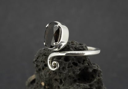 Cairngorm Quartz Sterling Silver Trinity Oval Ring