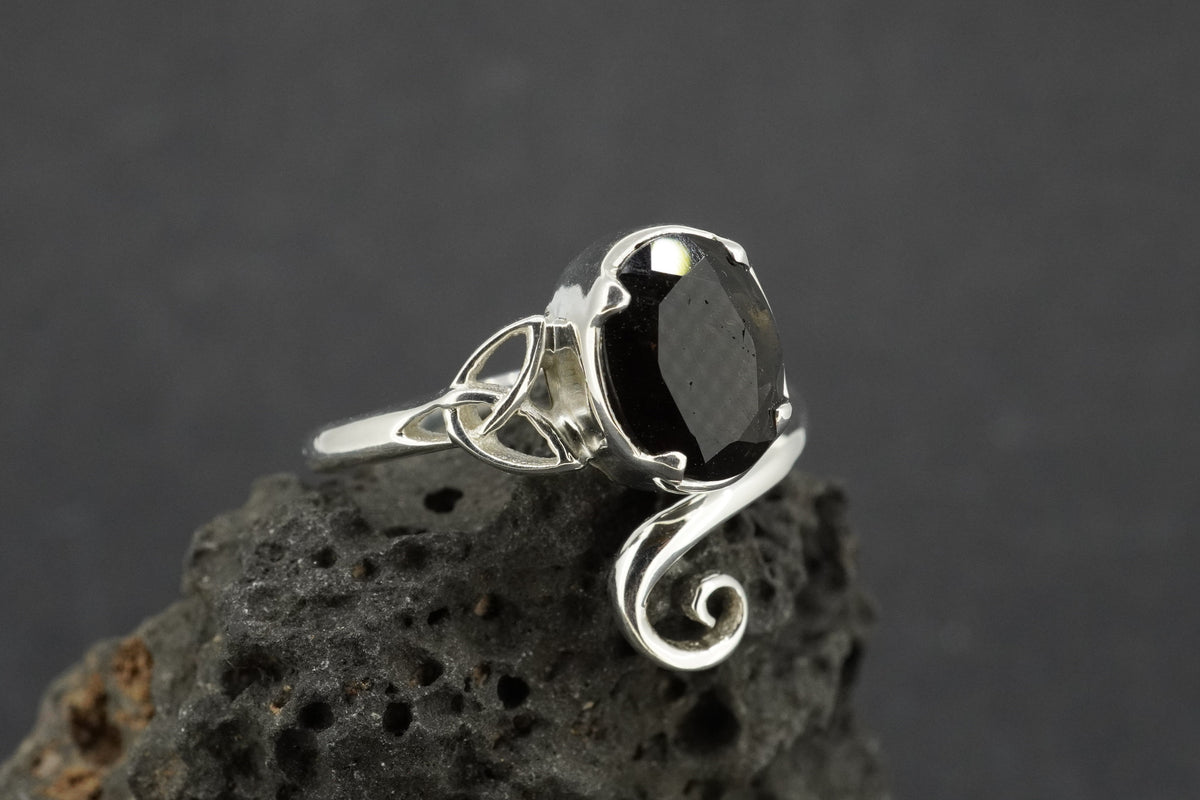 Cairngorm Quartz Sterling Silver Trinity Oval Ring