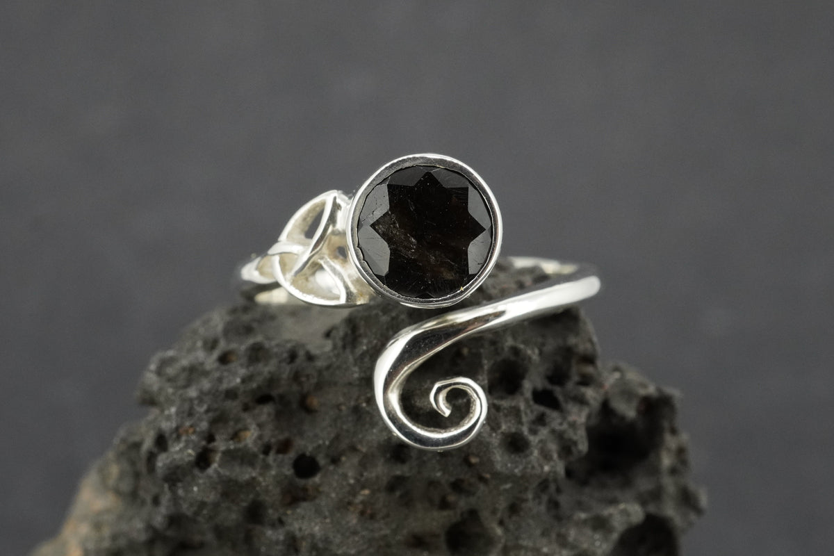 Cairngorm Quartz Sterling Silver Trnity Round Ring