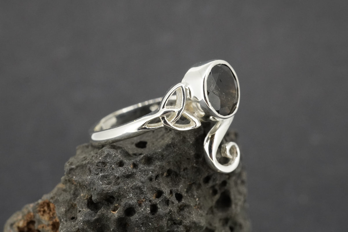 Cairngorm Quartz Sterling Silver Trnity Round Ring