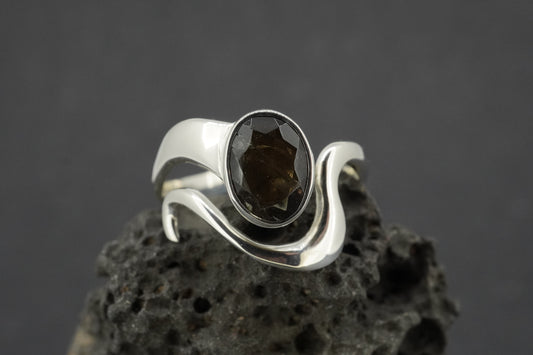 Cairngorm Quartz Sterling Silver Wave Oval Ring