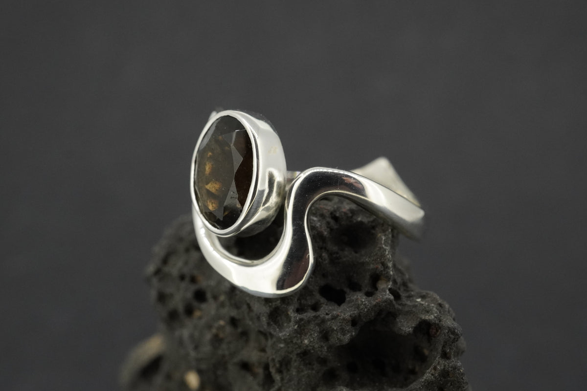 Cairngorm Quartz Sterling Silver Wave Oval Ring