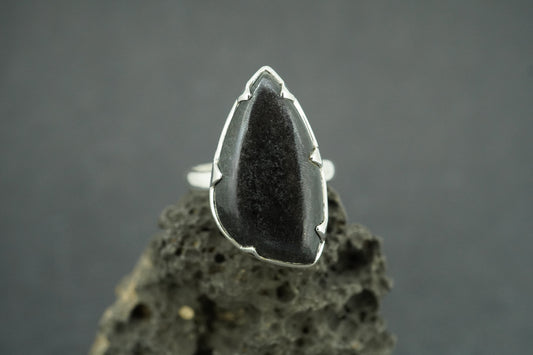 Edinburgh Castle Rock Sterling Silver Medium Solitaire Ring