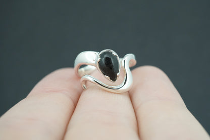 Edinburgh Castle Rock Sterling Silver Wave Ring