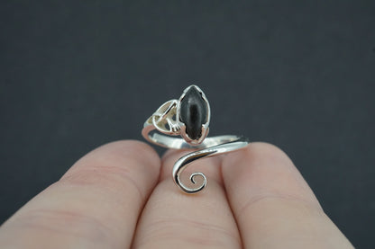 Edinburgh Castle Rock Sterling Silver Trinity Ring