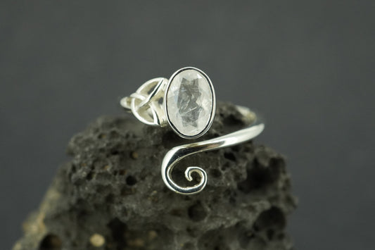 Kingdom 'Diamond' Sterling Silver Clear Trinity Ring