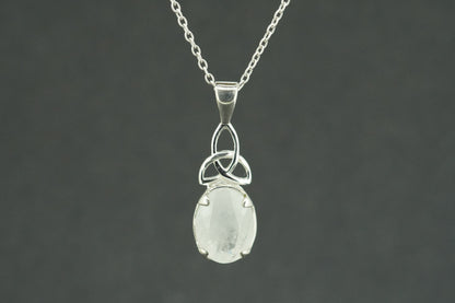 Kingdom 'Diamond' Sterling Silver Celtic Oval Pendant