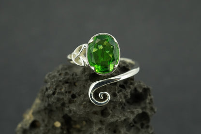 Edinburgh Sea Glass Sterling Silver Green Celtic Ring