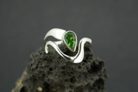 Edinburgh Sea Glass Sterling Silver Green Wave Ring