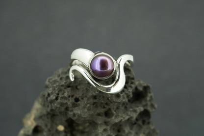 Pearl Sterling Silver Small Wave Ring