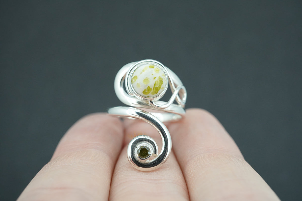 Iona Marble & Peridot Sterling Silver Swirl Ring