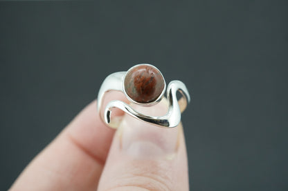 Lewisian Sterling Silver Round Wave Ring