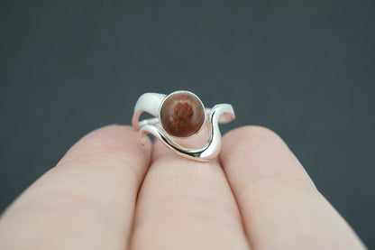 Lewisian Sterling Silver Round Wave Ring
