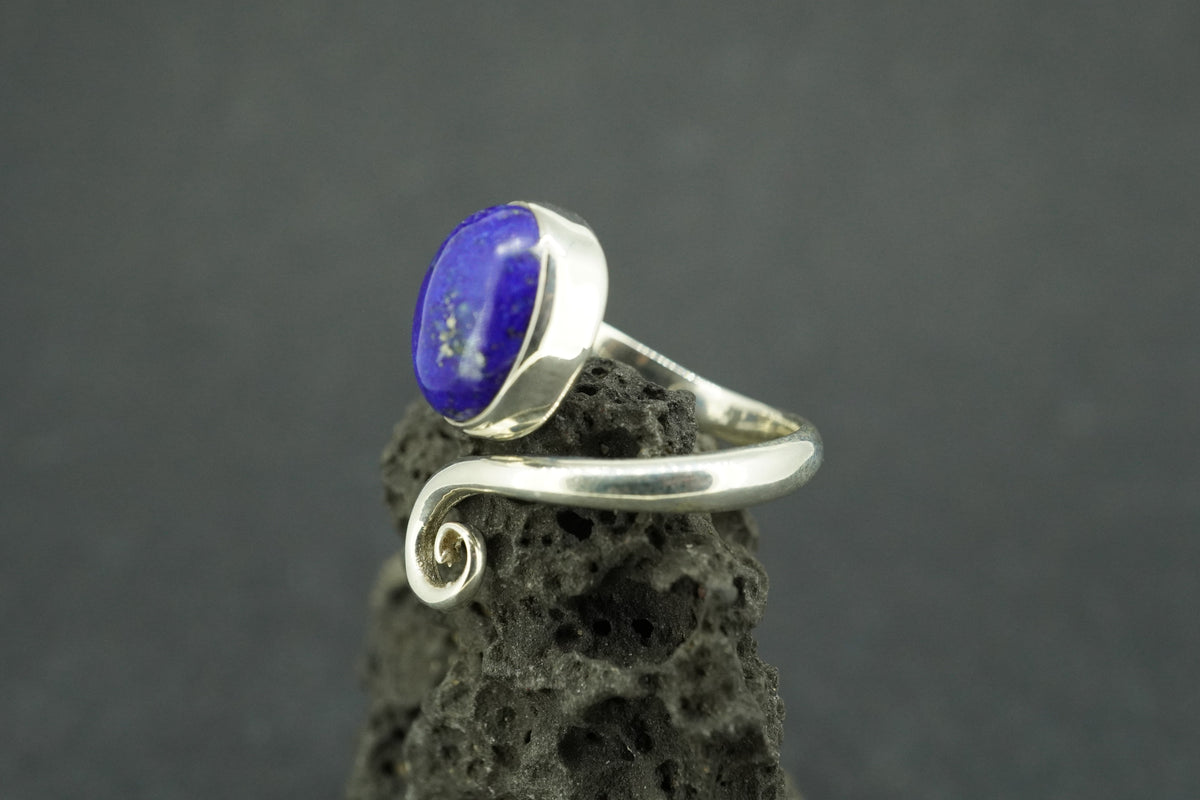Lapis Lazuli Sterling Silver Celtic Medium Oval Ring