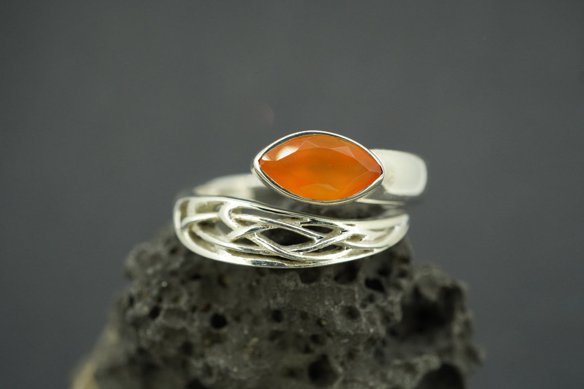 Indian Carnelian Sterling Silver Celtic Ring