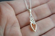 Indian Carnelian Sterling Silver Celtic Pendant