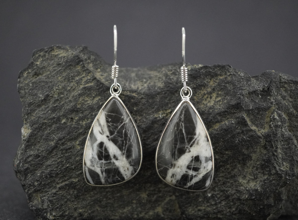 Ullapool Stone Sterling Silver Medium Curve Earrings