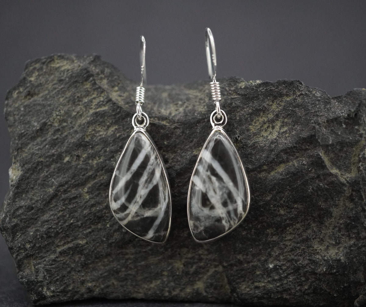 Ullapool Stone Sterling Silver Curve Earrings